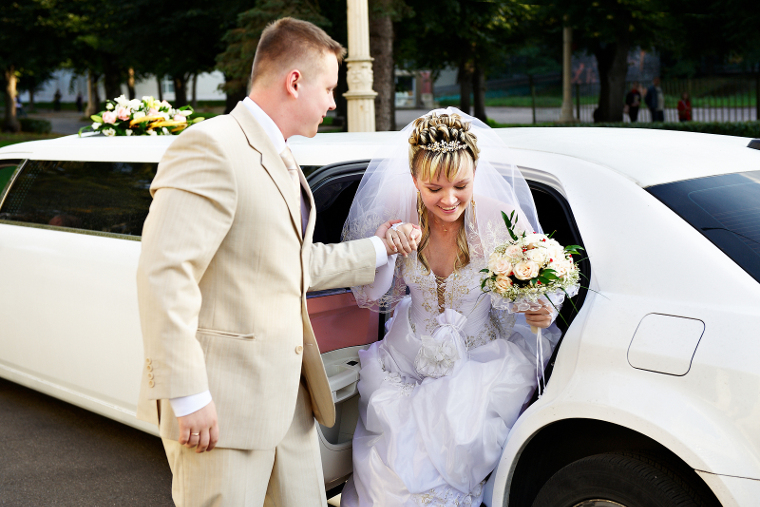 wedding transportation limo service Fort Wayne